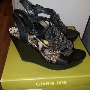 Gianni Bini Black Leather Platform Wedges